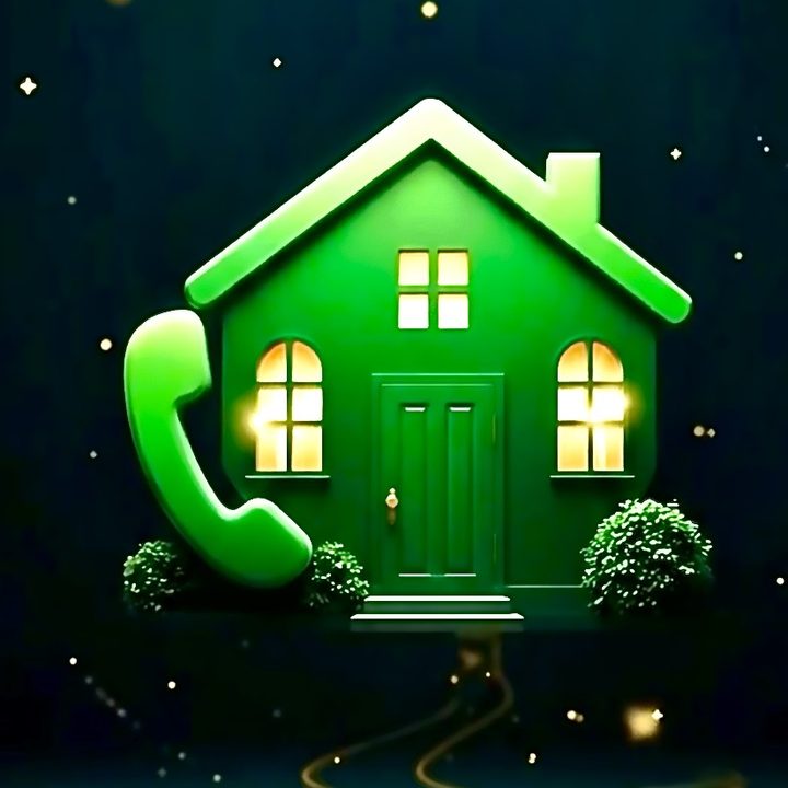 Logo Jejak Usaha: rumah hijau dengan jalan setapak keemasan